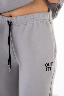 Костюм жіночий